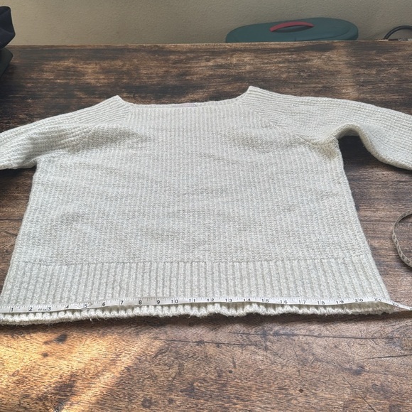 Womens Shimmer Raglan Long Sleeve Ballet Neck Rib Metallic Sweater M  wool blend - Picture 12 of 12